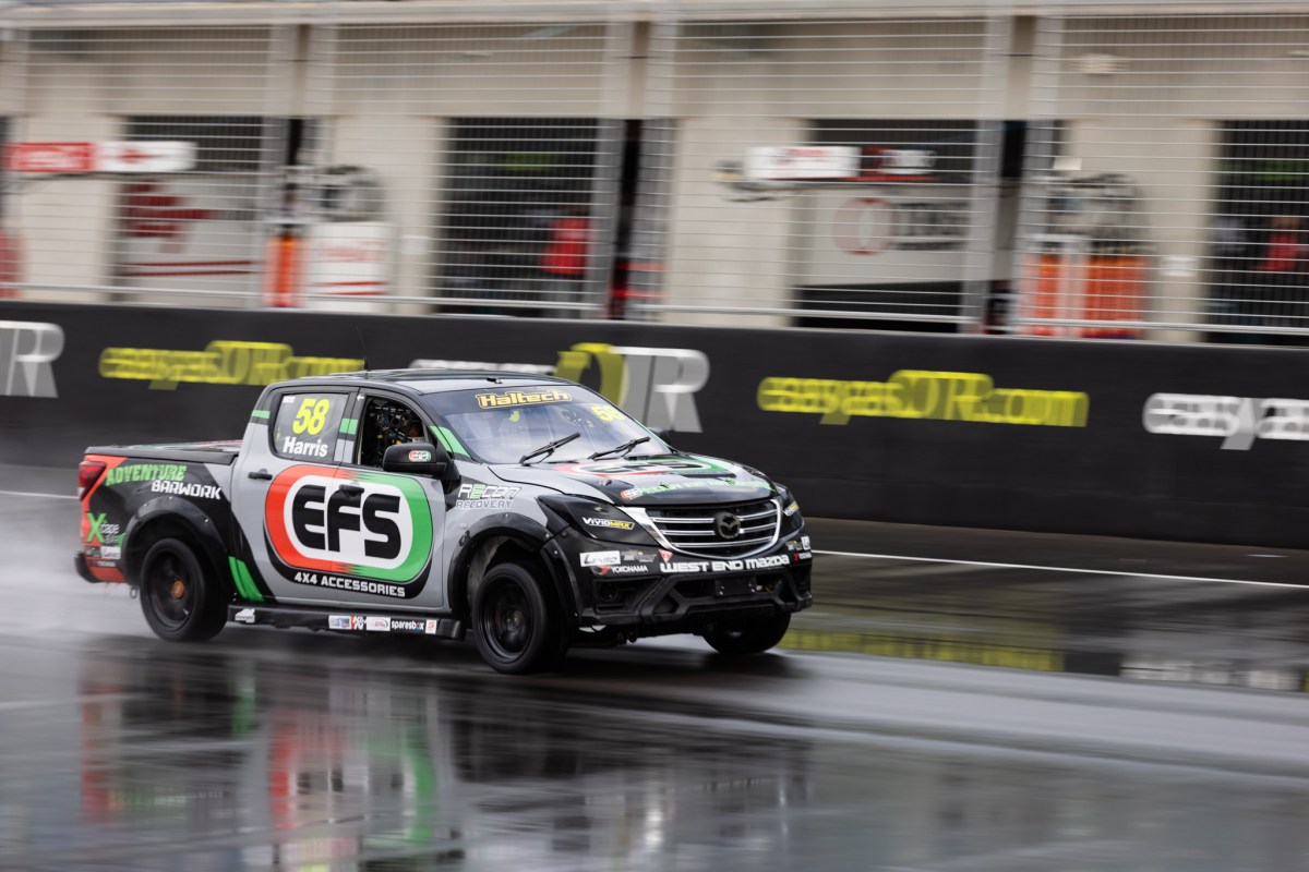 HARRIS TAKES RACE 1 WIN V8 SuperUte Series